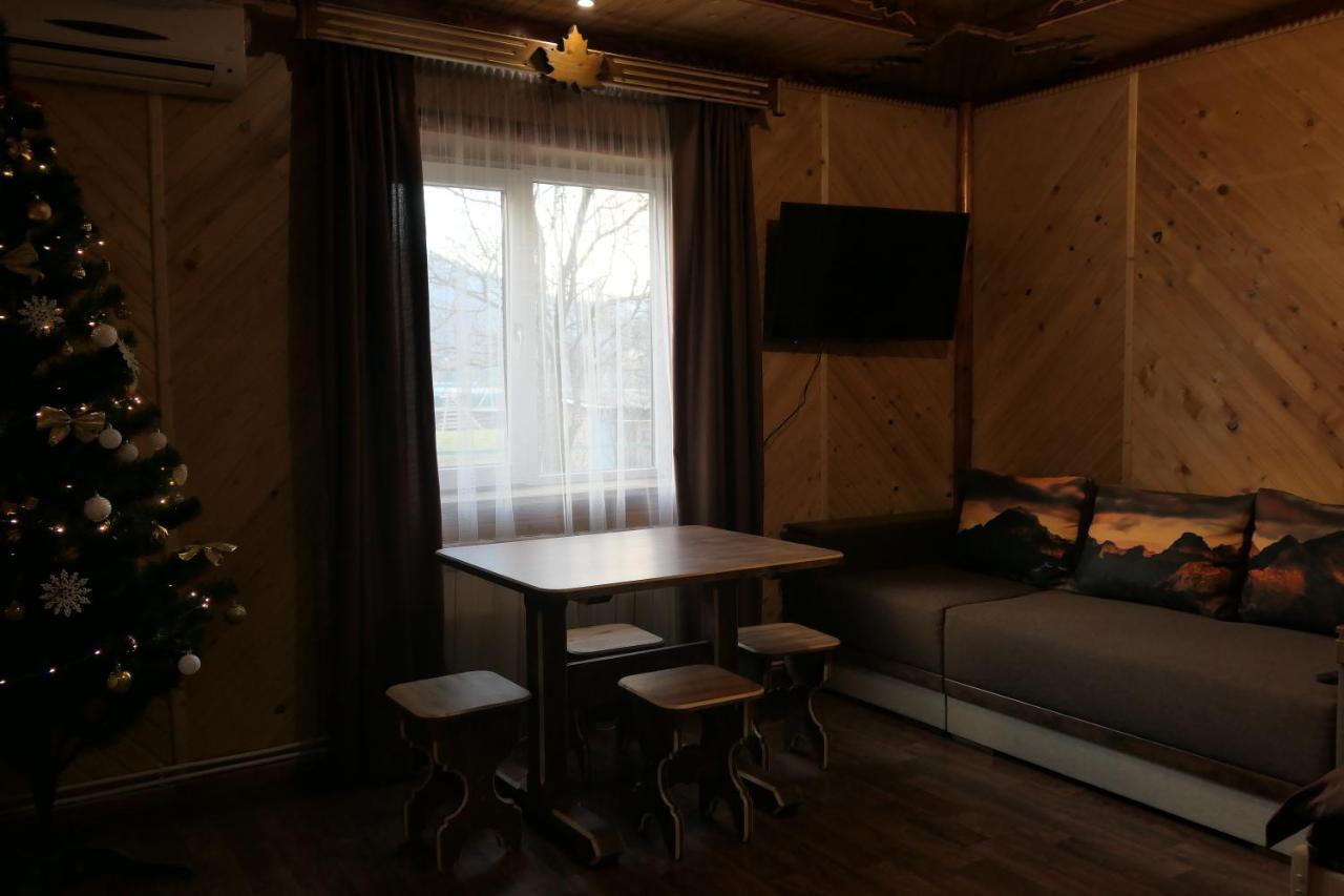 Voyage Hotel Tatariv Buitenkant foto