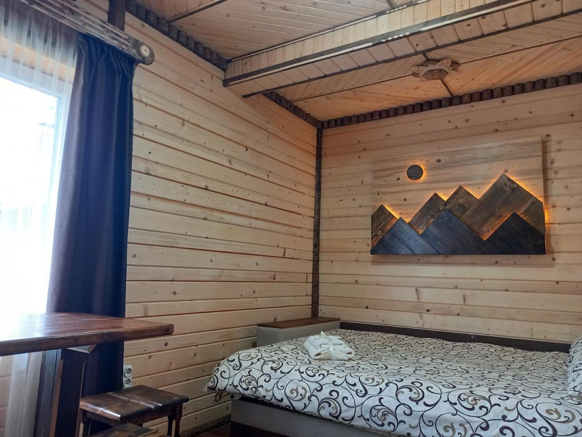 Voyage Hotel Tatariv Buitenkant foto