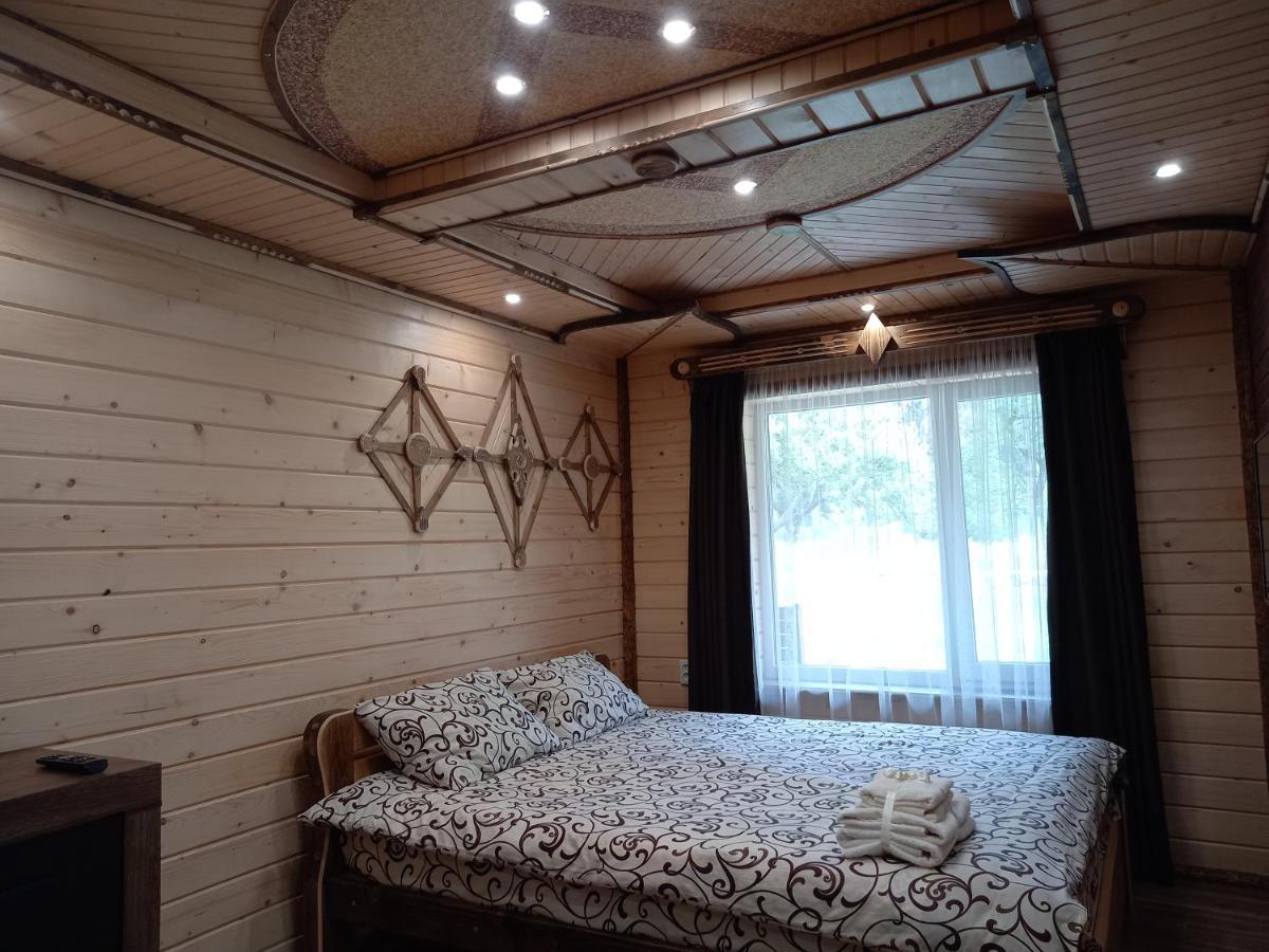Voyage Hotel Tatariv Buitenkant foto