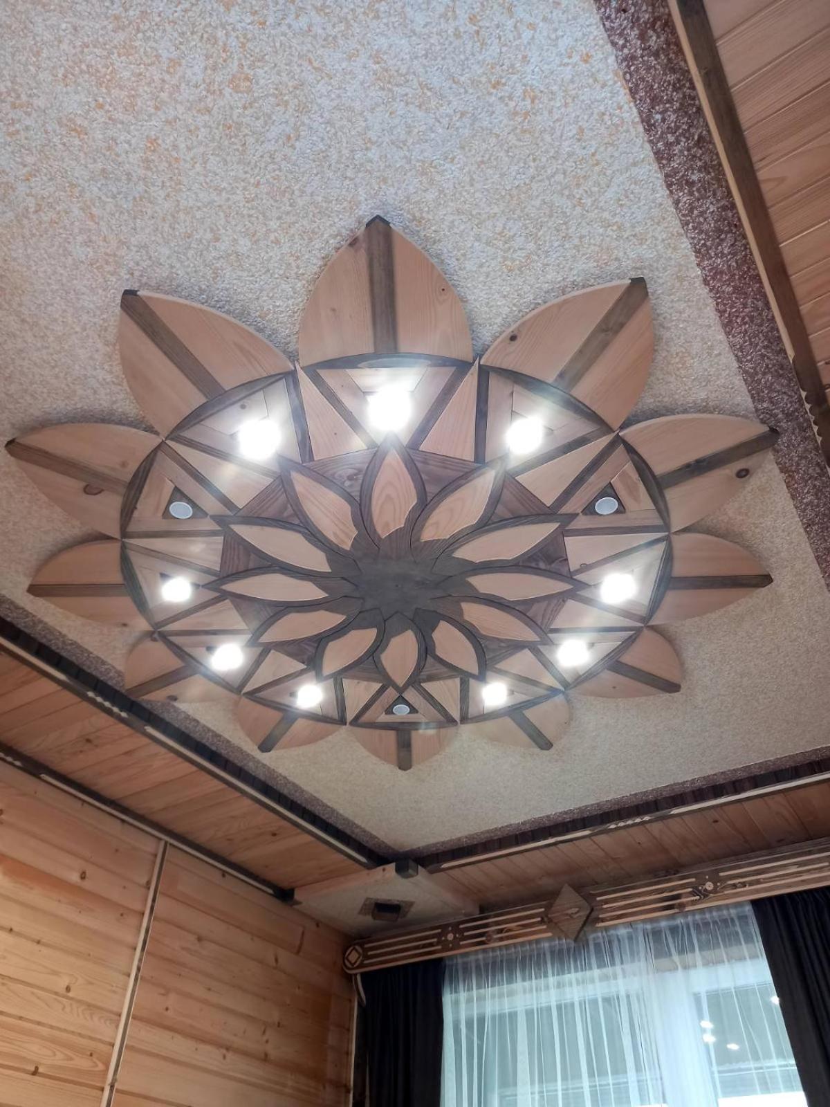 Voyage Hotel Tatariv Buitenkant foto